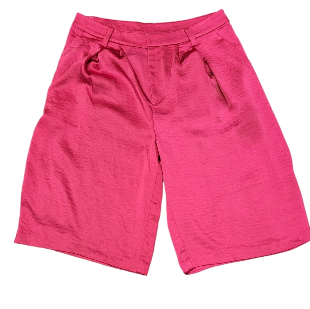 INC Gorgeous Fuchsia Pink Knee length Silk Feel Shorts SZ 8